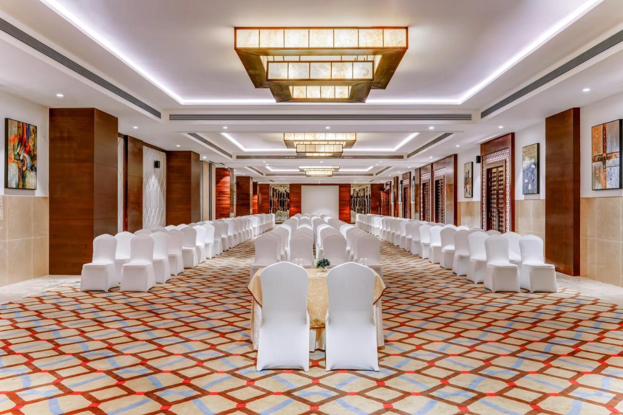 Hotel Lemon Tree Premier, Dwarka Zewnętrze zdjęcie
