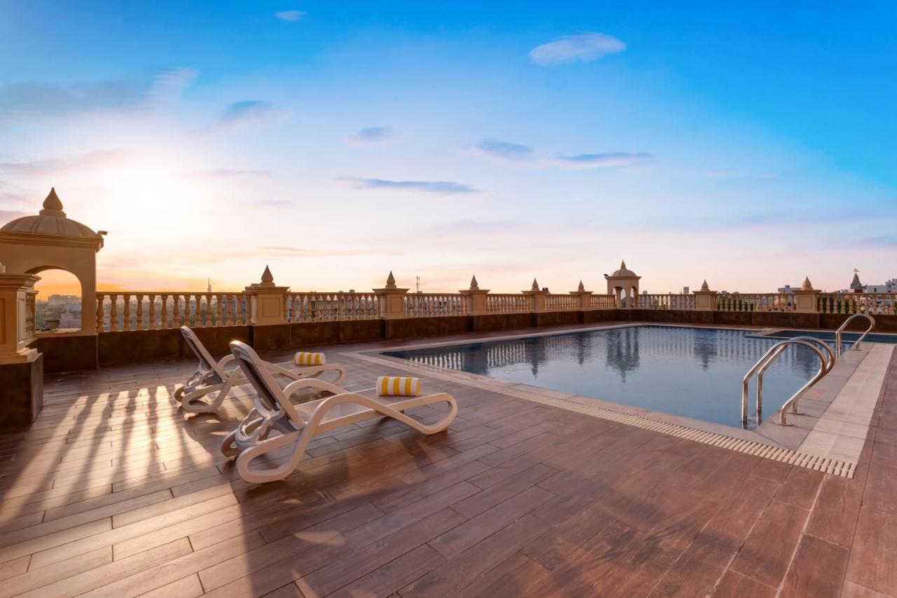 Hotel Lemon Tree Premier, Dwarka Zewnętrze zdjęcie