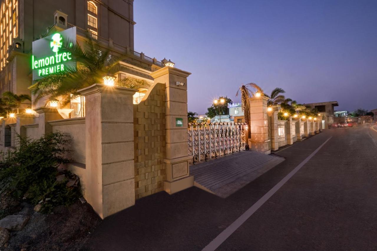 Hotel Lemon Tree Premier, Dwarka Zewnętrze zdjęcie