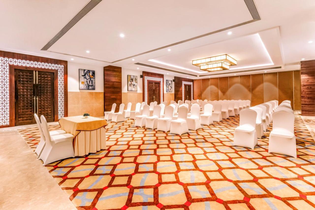 Hotel Lemon Tree Premier, Dwarka Zewnętrze zdjęcie